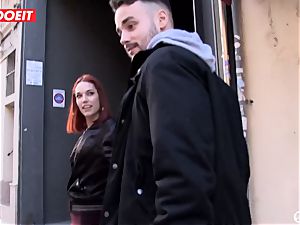 Spanish sex industry star entices random man into fucky-fucky on webcam